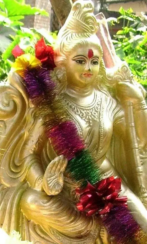 Blessings Goddess_Saraswati_with_Abhaya_Mudra