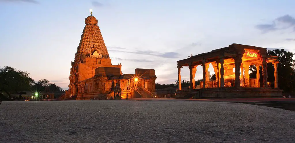 Brihadeeswarar_Temple_Thanjavur Pallavas and Cholas